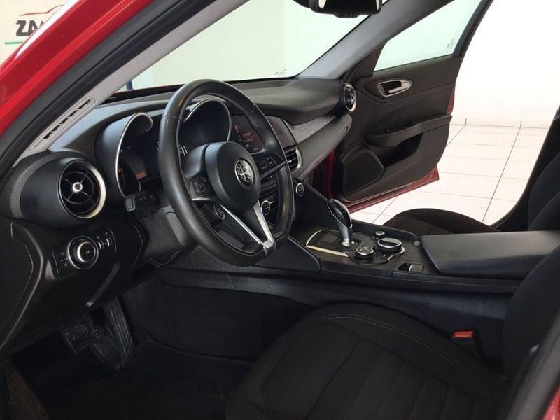 Alfa Romeo Giulia 2.2 Turbodiesel 160 CV AT8 Sport-Tech