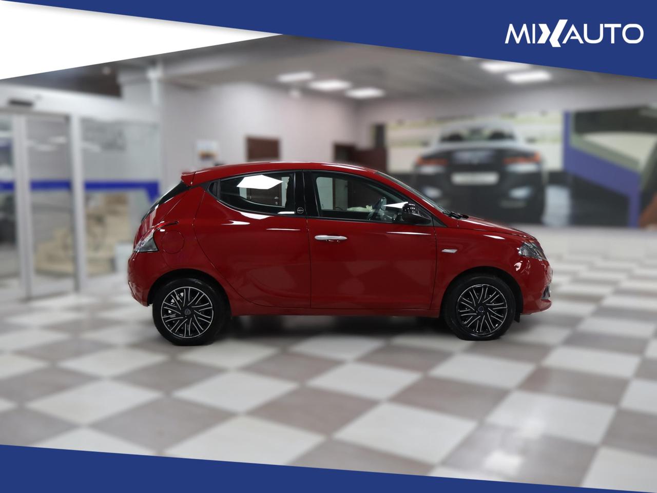 Lancia Ypsilon 1.0 Firefly Hybrid UnYca Ecochic