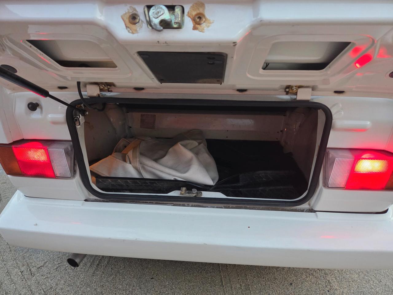 Volkswagen Golf Cabriolet 1800 3 porte Champ 110cv Karmann