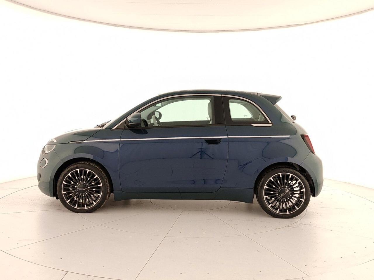 Fiat 500e 42 kWh La Prima