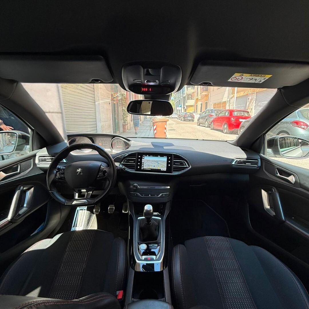 Peugeot 308 BlueHDi - 120CV
