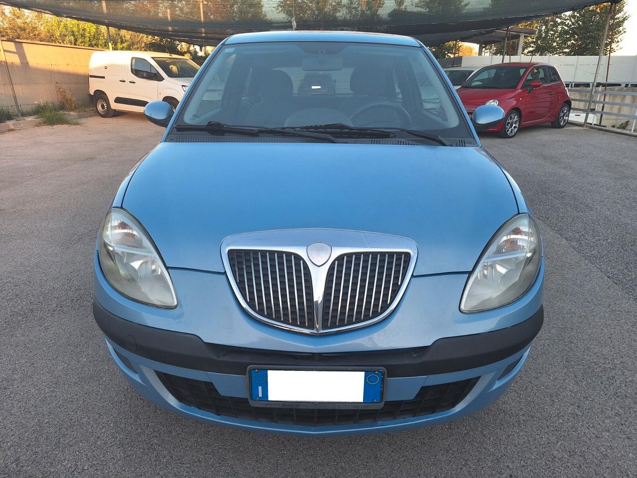 Lancia Ypsilon 1.2 Oro