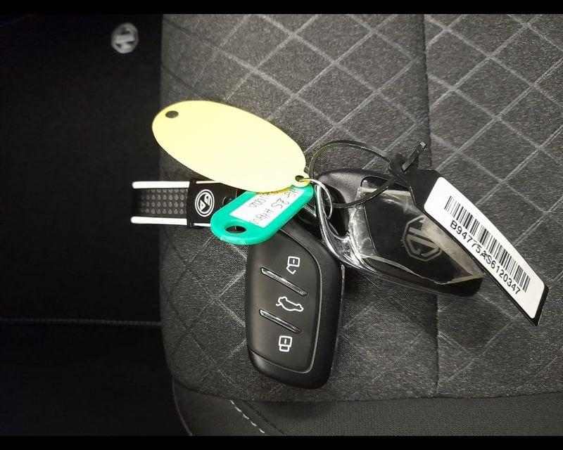 MG ZS 1.5L HEV COM MY25