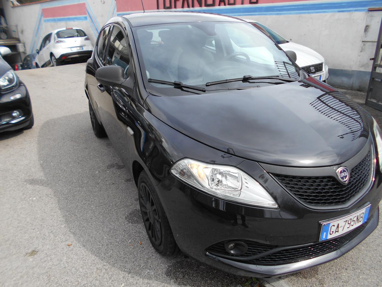 Lancia Ypsilon 1.2 69 CV 5 porte GPL Ecochic Elefantino Blu