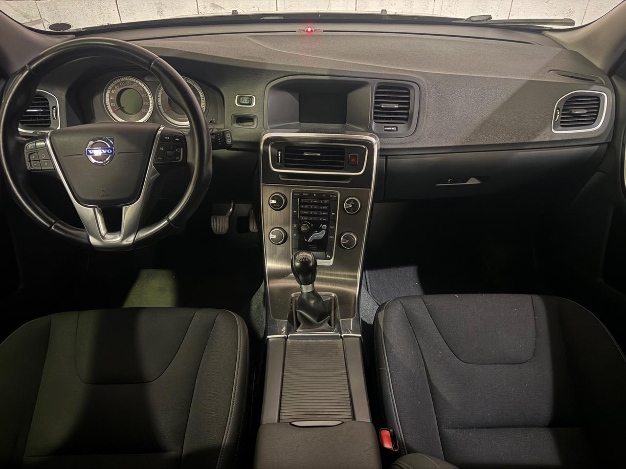 Volvo V60 D4 allestimento Summum