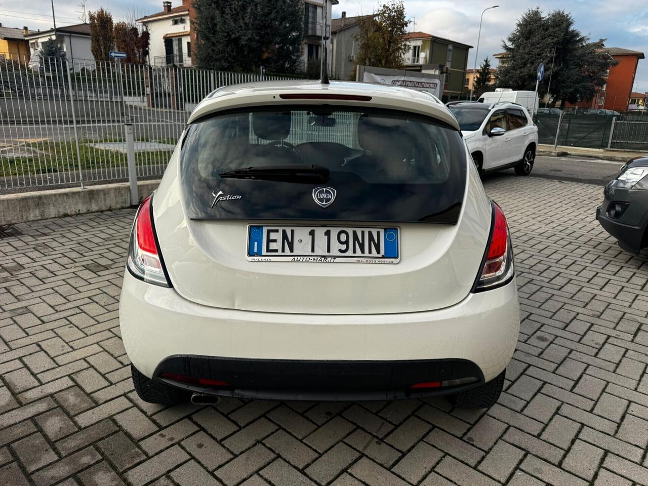 Lancia Ypsilon 1.2 69 CV 5 porte GPL Ecochic Gold