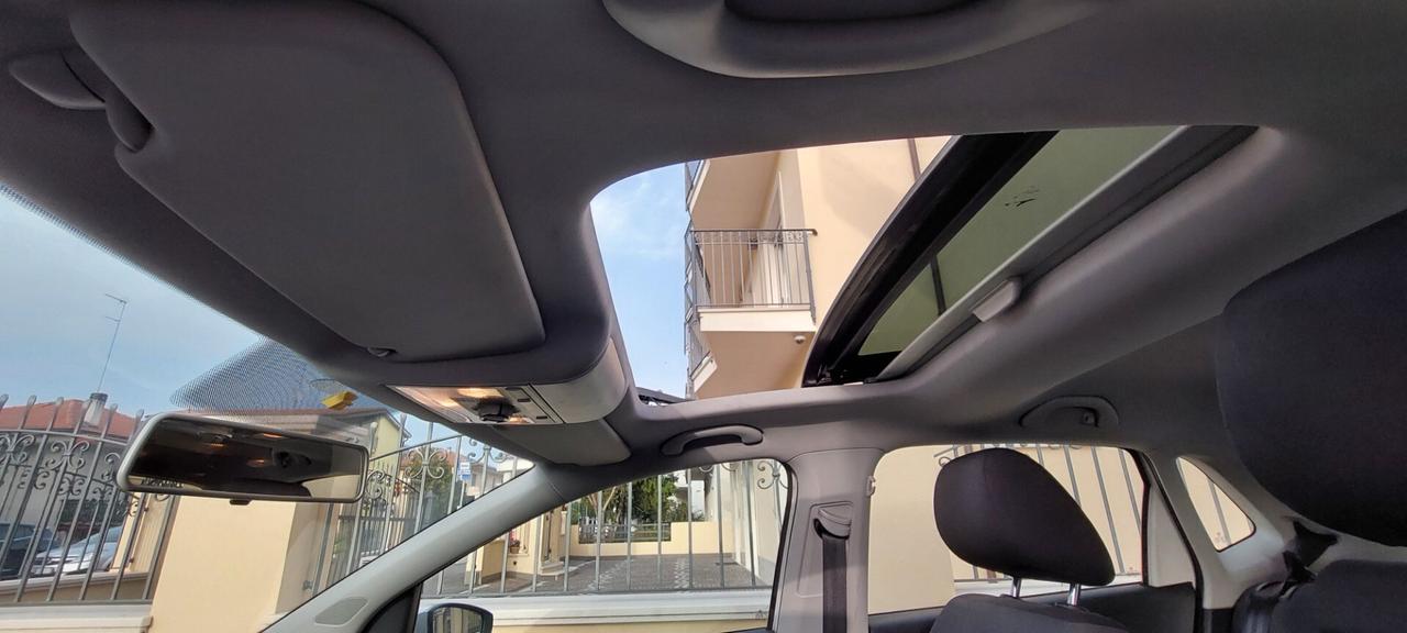 POLO 1,2 BENZINA TETTO APRIBILE X NEOPATENTATI SENSORI DI PARCHEGGIO IMPECCABILE