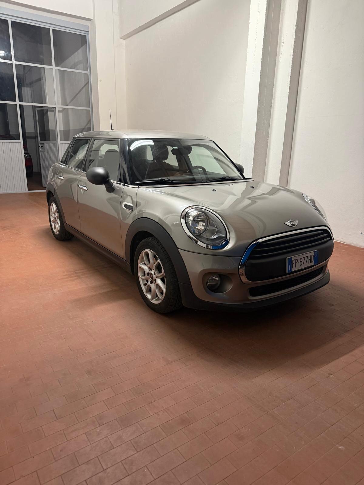 Mini Mini 1.5 Cooper D Business