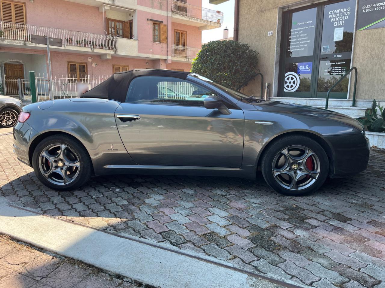 Alfa Romeo Spider 2.4 JTDM 200CV