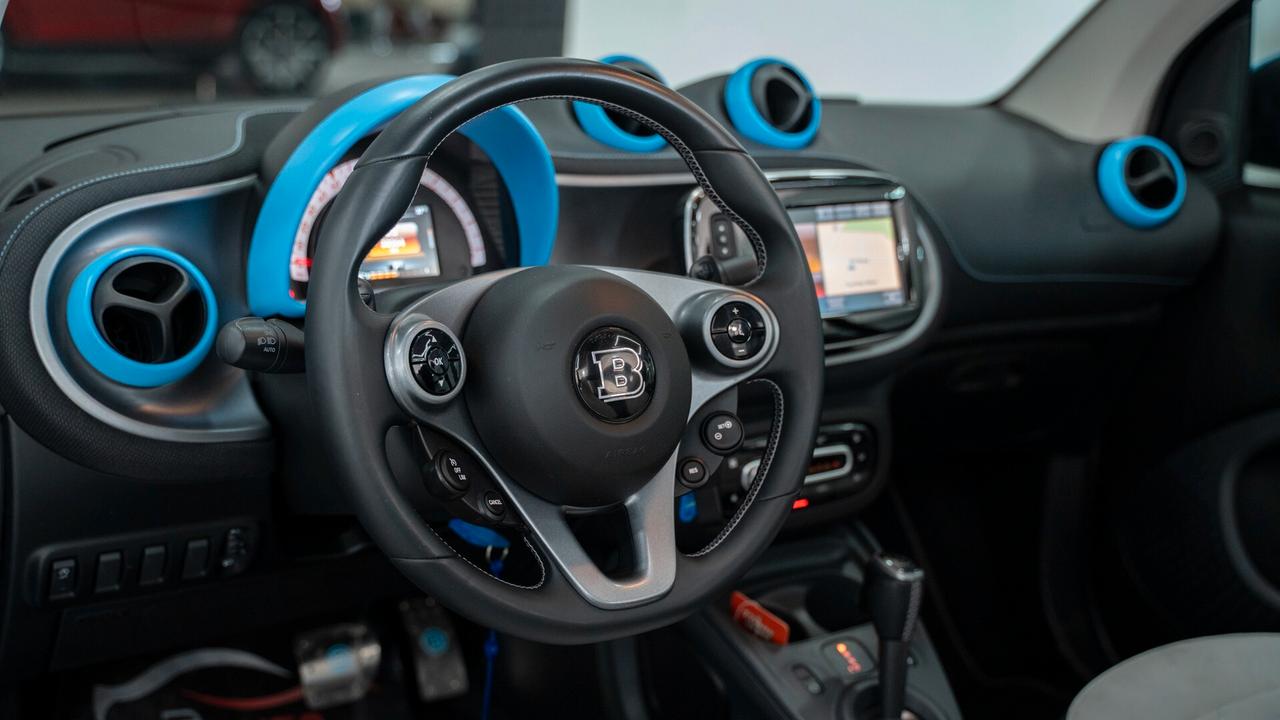 Smart ForTwo CABRIO 0.9 BRABUS EDITION 1/200 ESEMPLARI LED NAVI