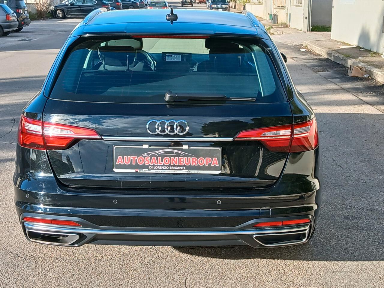 Audi A4 30 TDI/136 CV S tronic Business Advanced