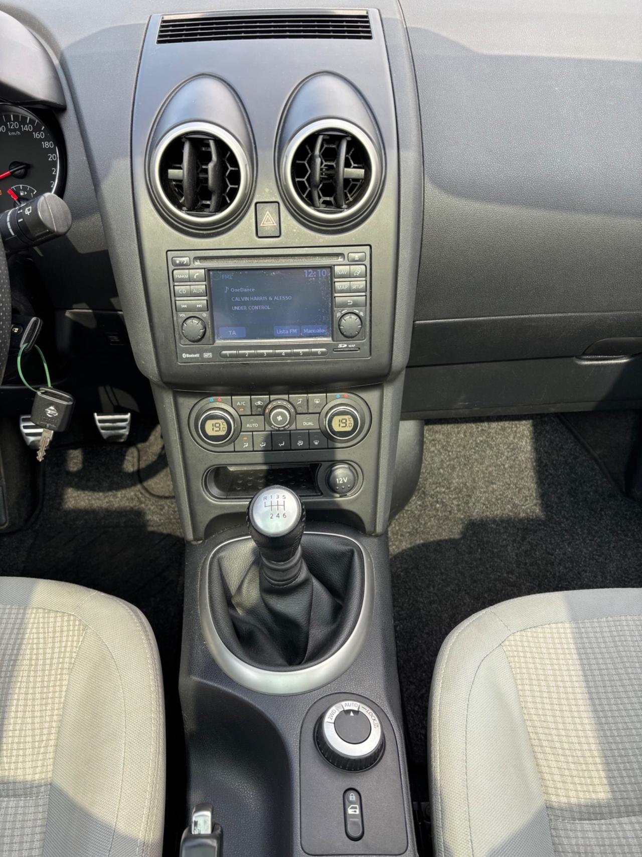 Nissan Qashqai 2.0 dCi DPF Tekna 4x4 GARANZIA