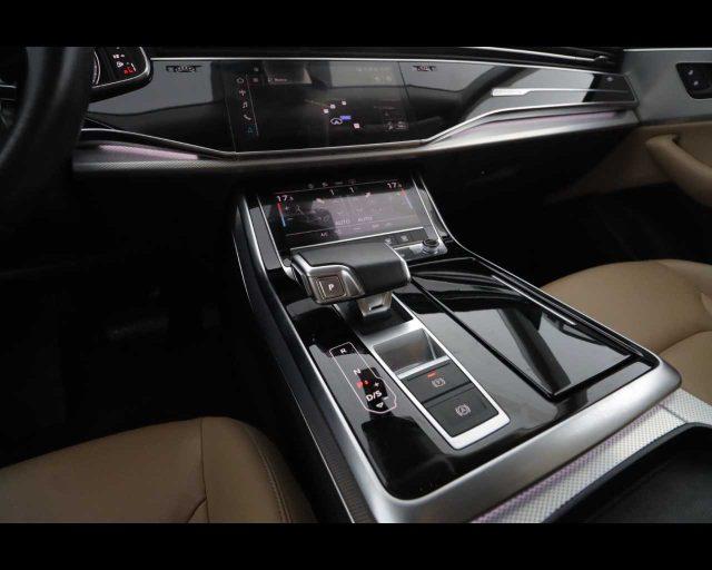 AUDI Q8 45 TDI quattro tiptronic