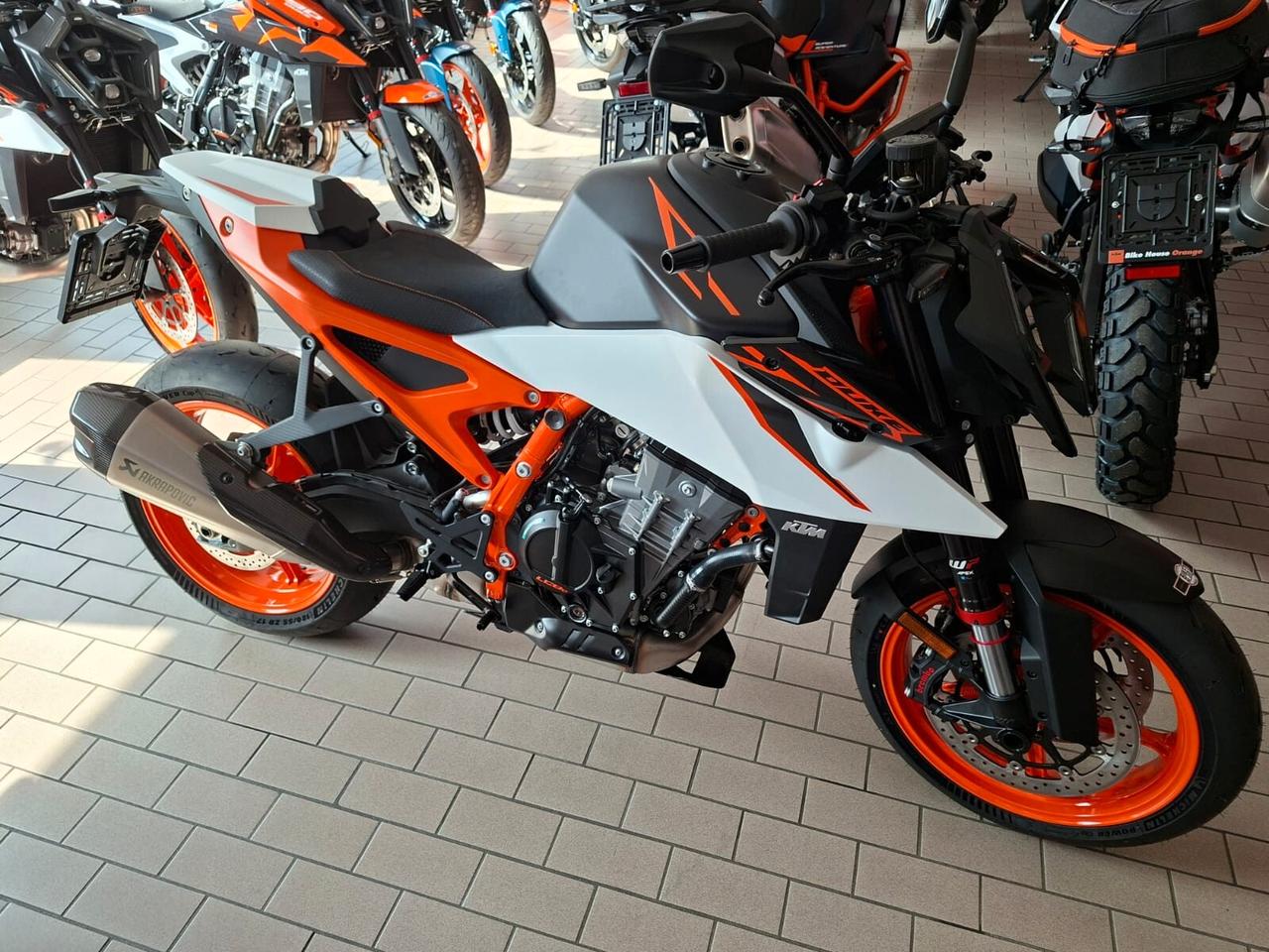 Ktm 990 Duke R my 26