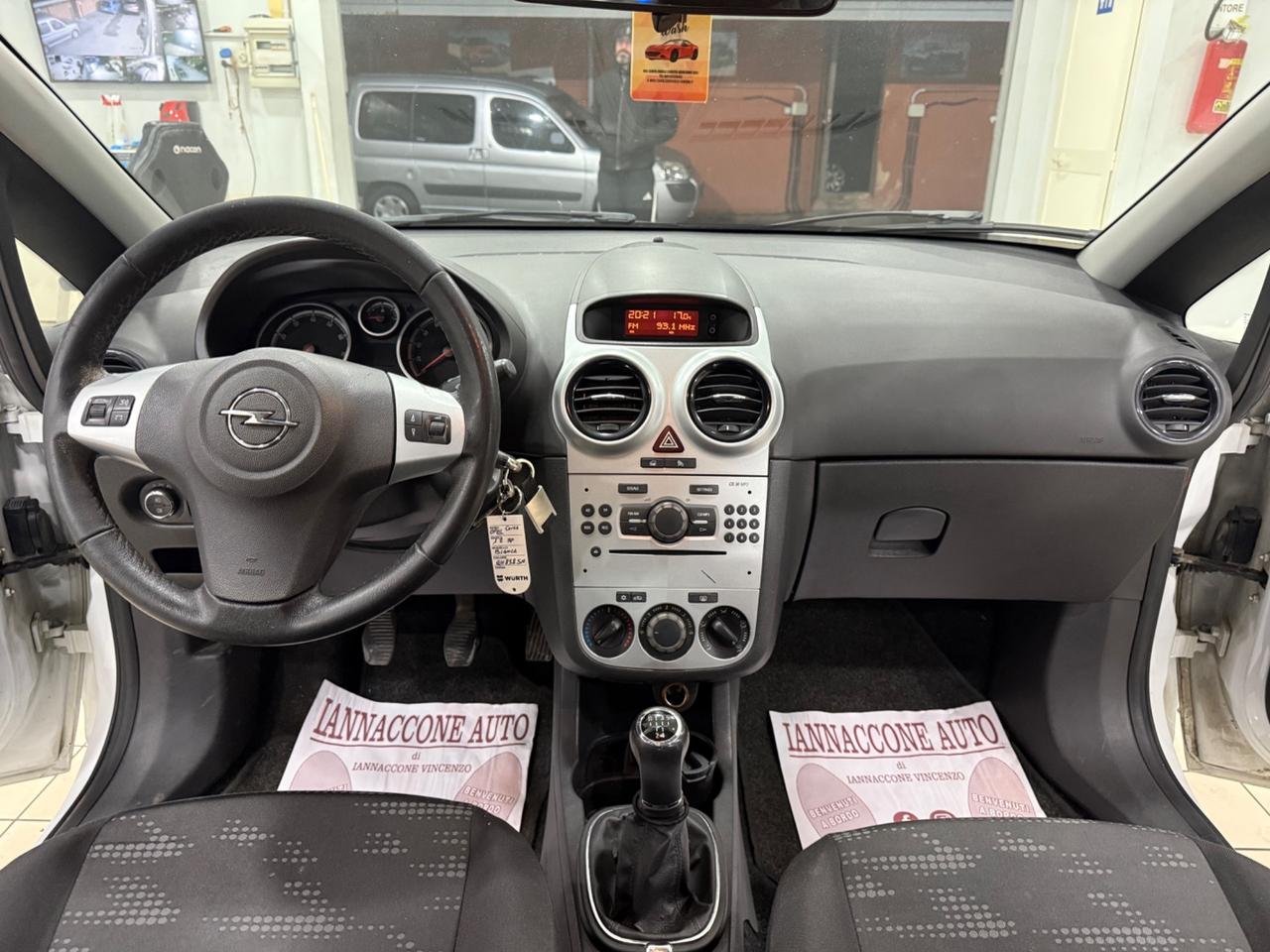 Opel Corsa 1.2 cosmo restyling nuova