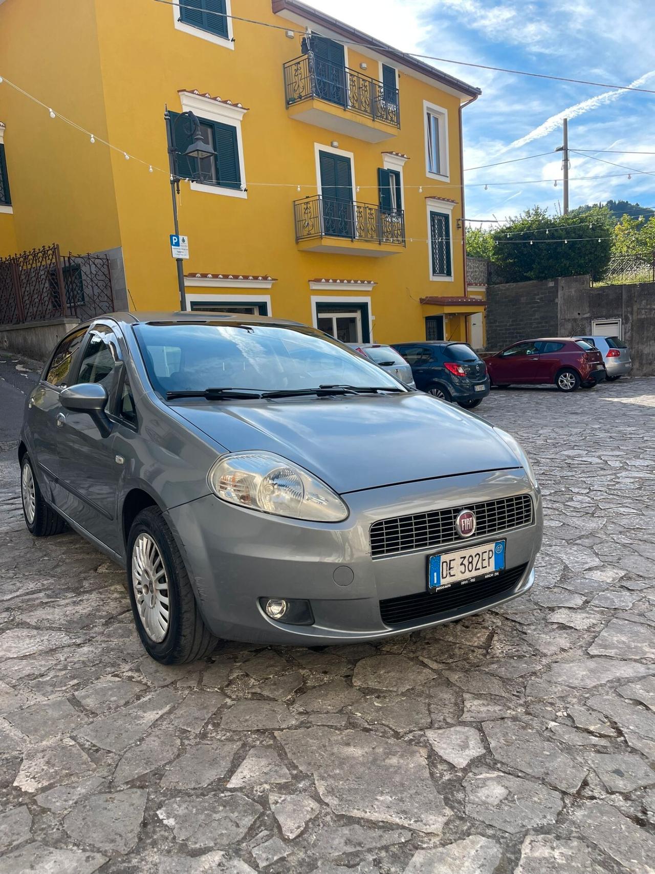 Fiat Grande Punto 1.3 MJT 75 CV 5 porte Dynamic