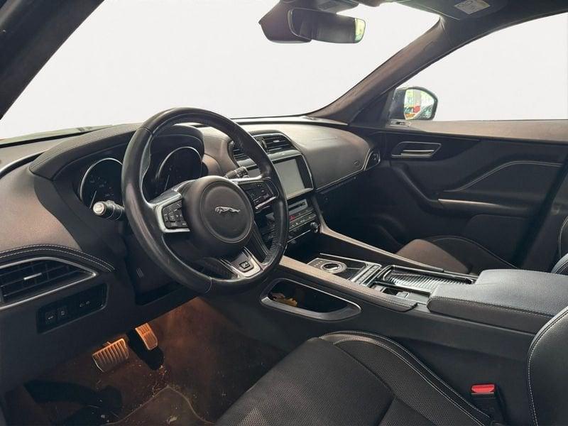 Jaguar F-Pace 2.0 D 180 CV AWD aut. R-Sport