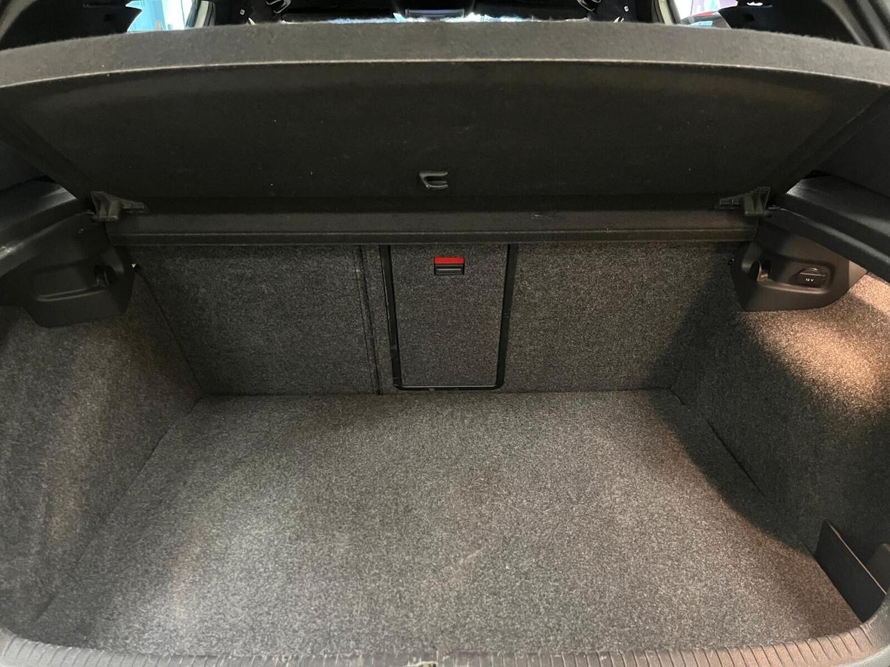 Volkswagen Golf GTI 2.0 TSI 5p.