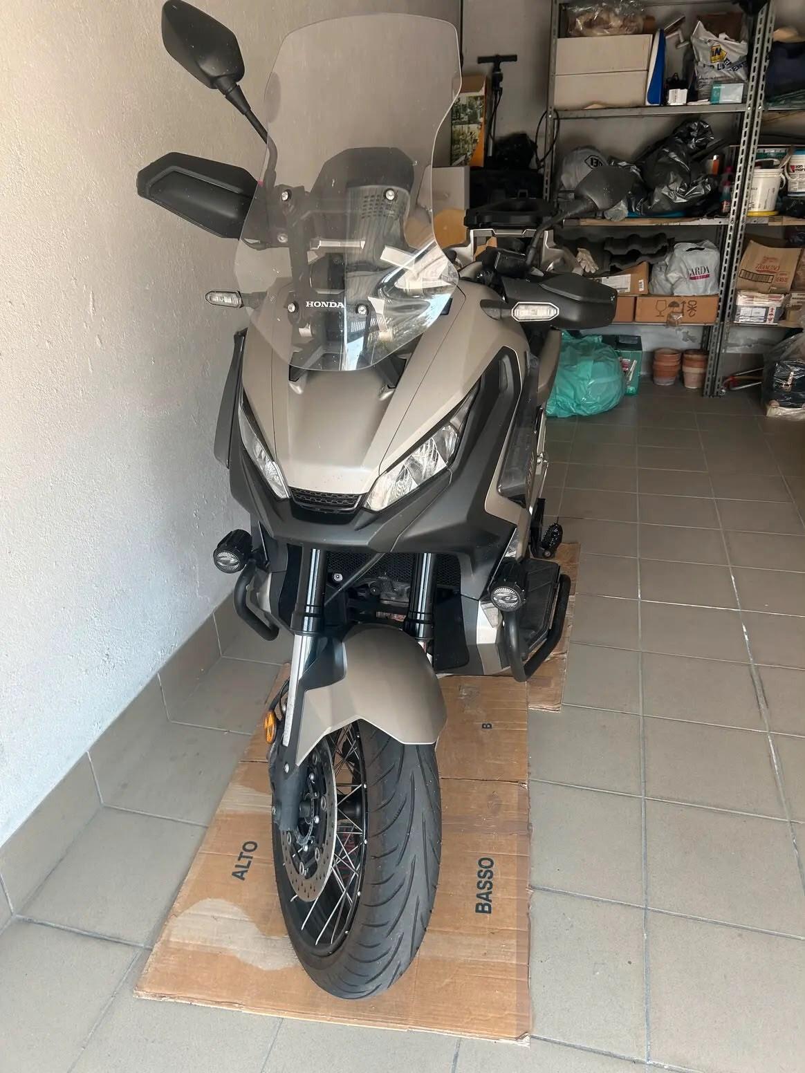 Honda X-ADV 750 GRAVEL