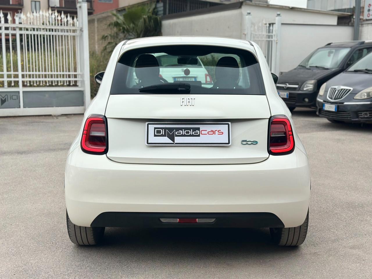 Fiat 500 500e Berlina 42 kWh