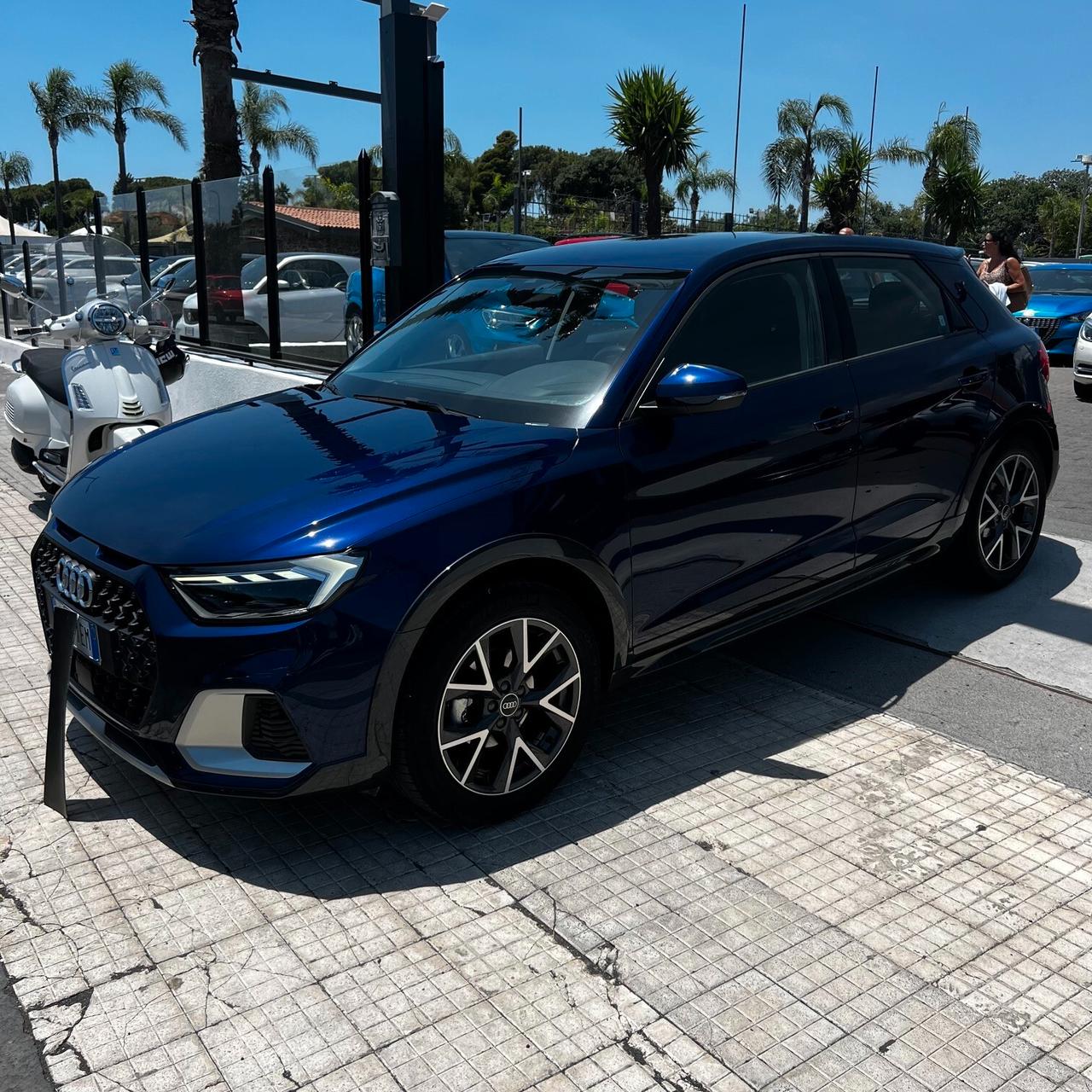 Audi A1 allstreet 30 TFSI S tronic Identity Contrast