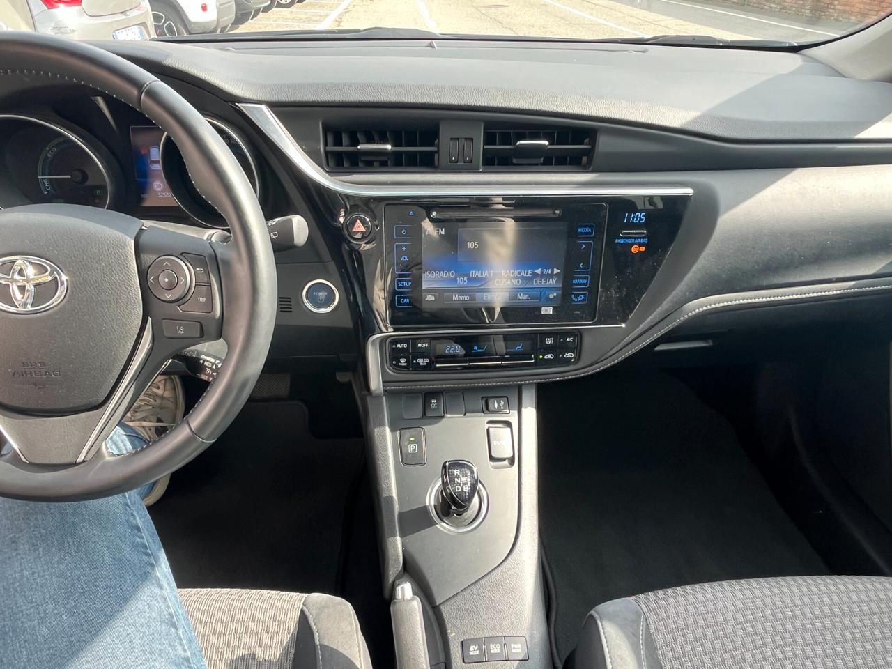 Toyota Auris Touring Sports 1.8 Hybrid - 32.000 km