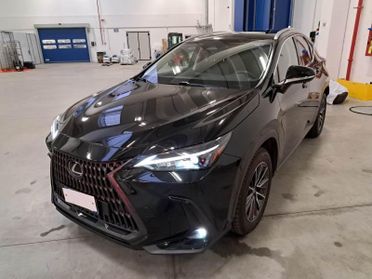 Lexus NX 2.5 Hybrid Premium 4WD e-CVT