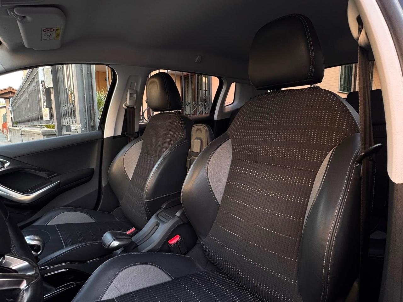 Peugeot 2008 BlueHDi 100 S&S Allure