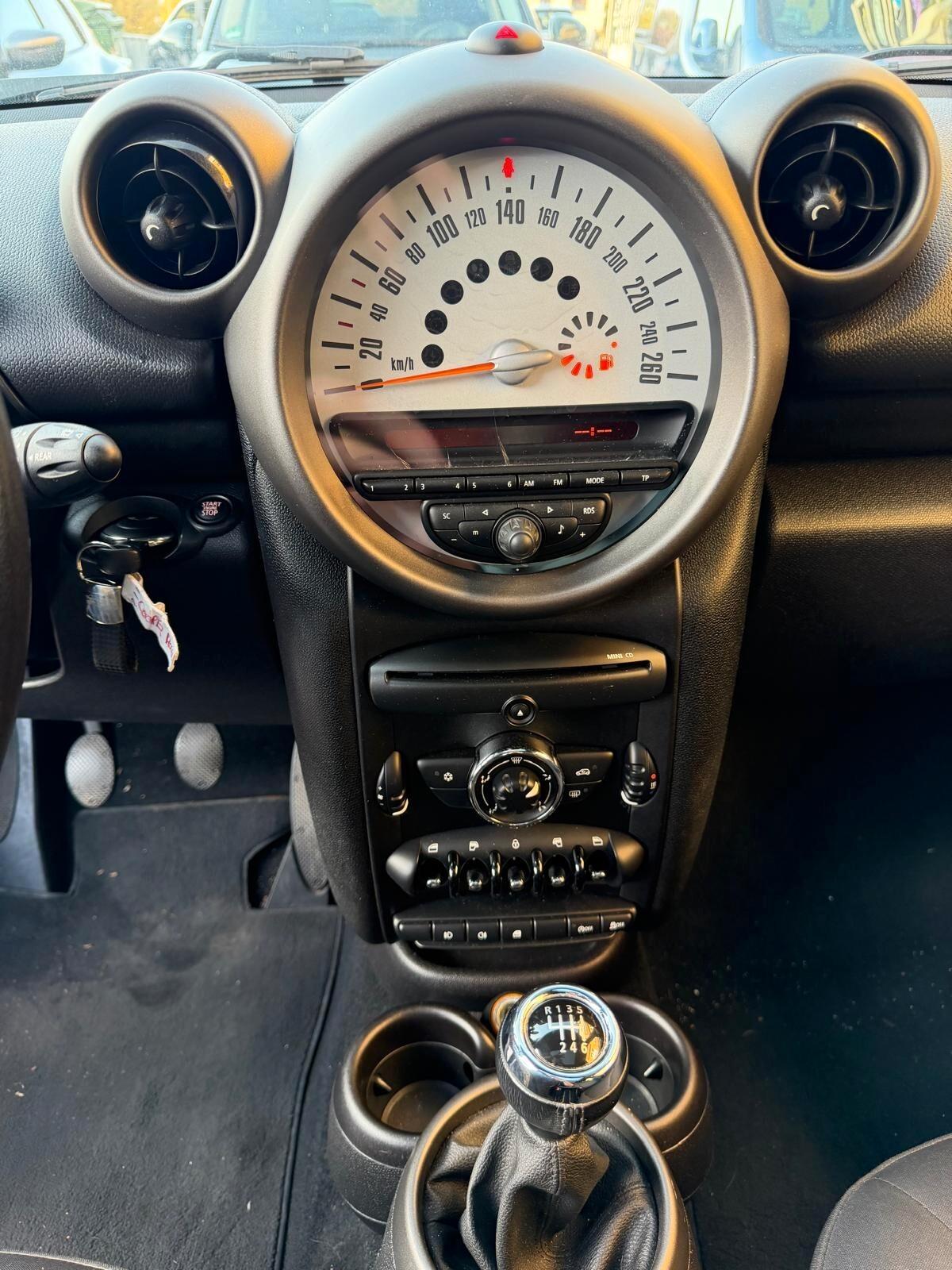 Mini Cooper Countryman 1.6 tetto