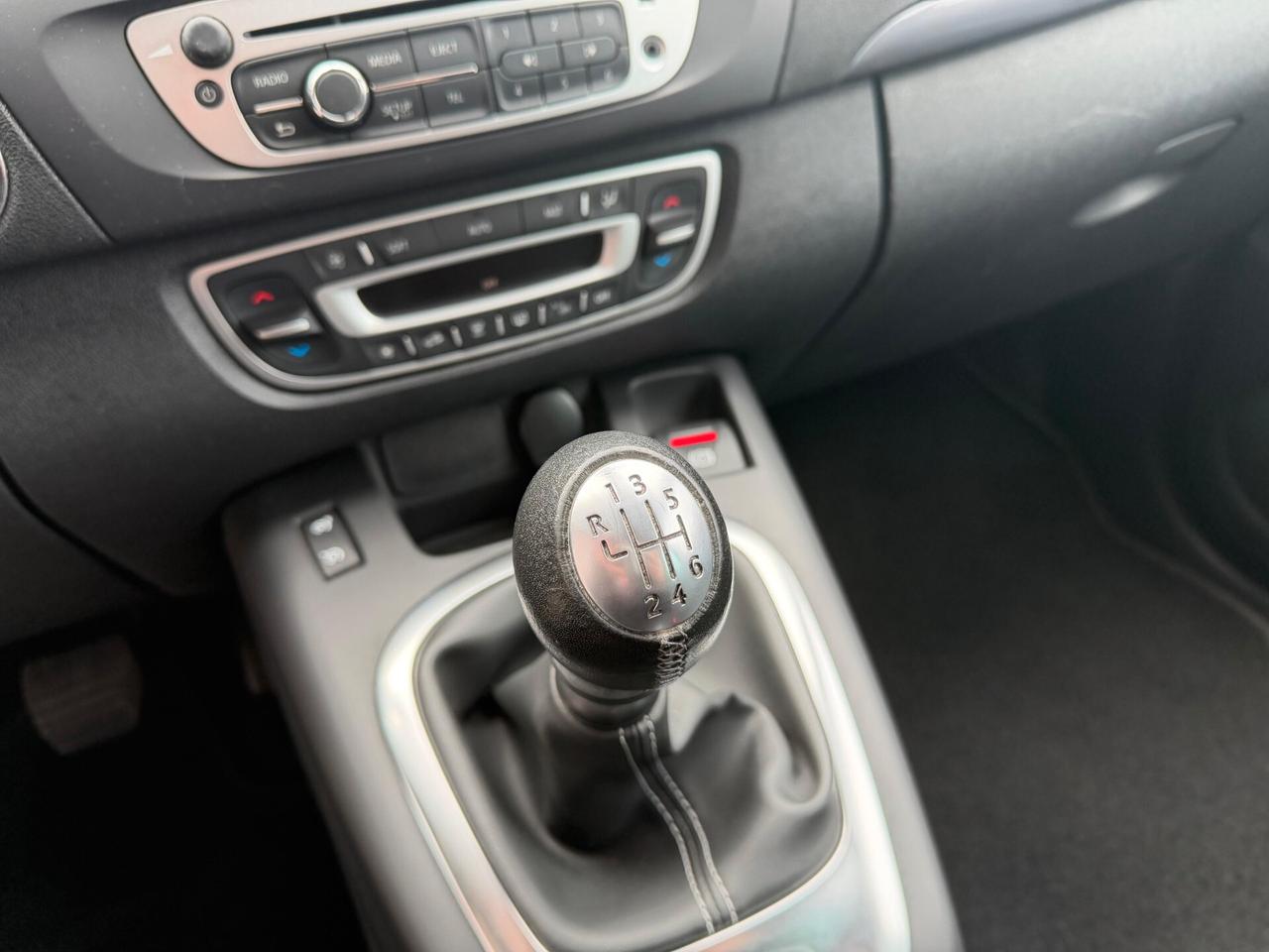 Renault Scenic 1.6 Diesel 7 posti Neopatentati