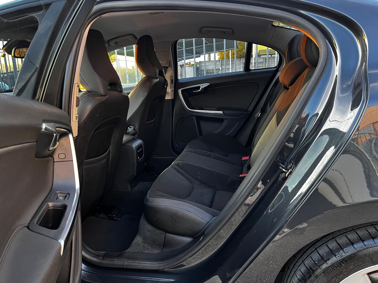 Volvo S60 2.0 d4 163cv (D3) Summum geartronic