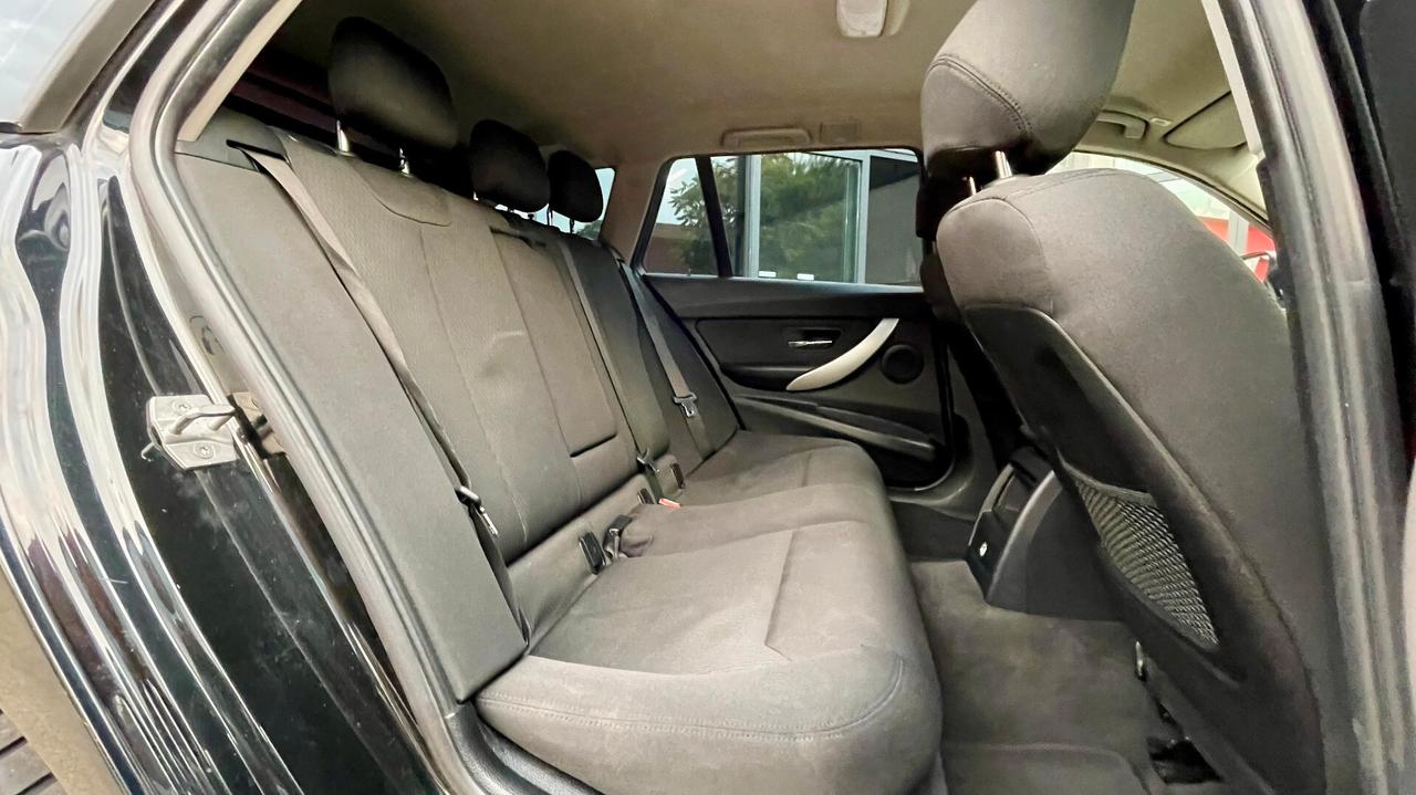 BMW 318D 2.0 TOURING ADVANTAGE 150CV - FULL LED