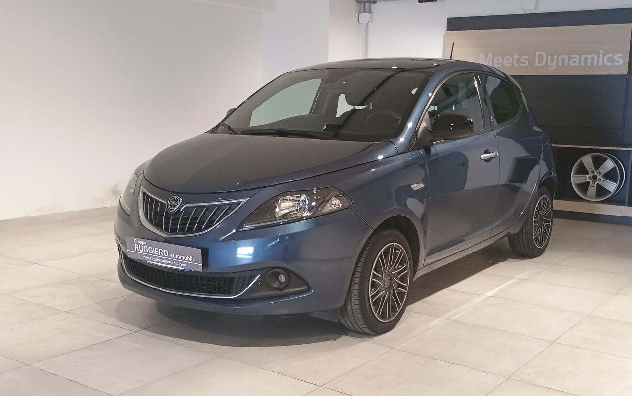 Lancia Ypsilon 1.0 FireFly 5 porte S&S Hybrid Ecochic Gold
