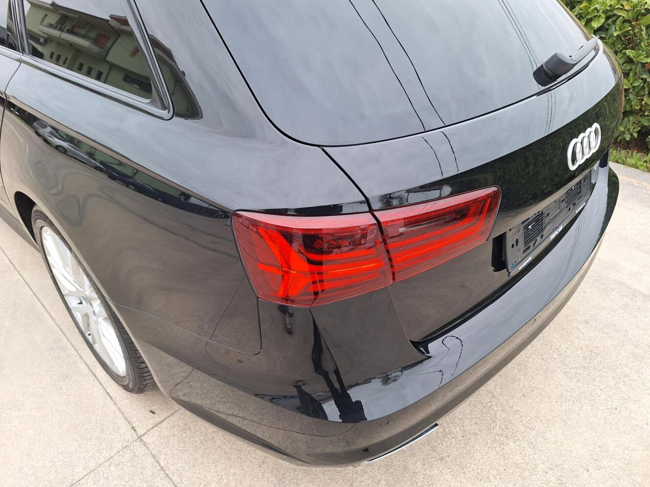 Audi A6 S-line Black edition Supr Accessoriata.