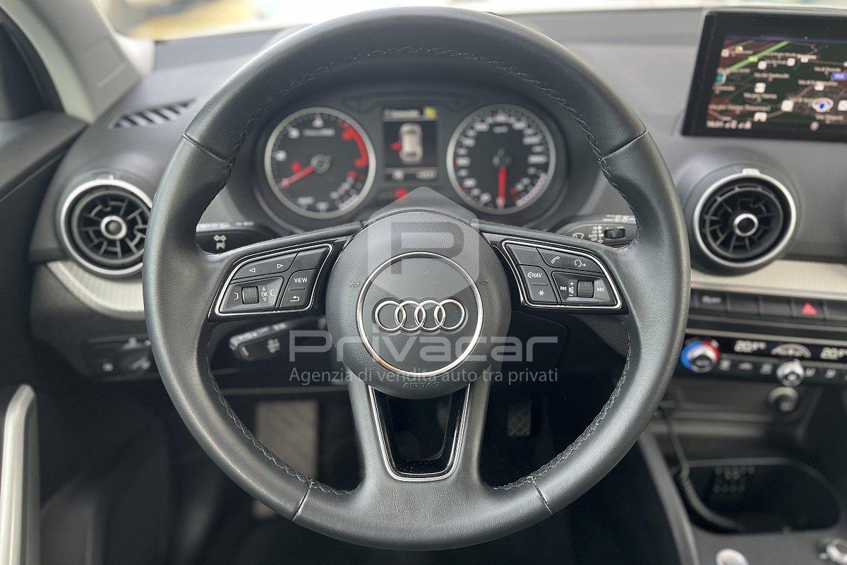 AUDI Q2 30 TDI Business