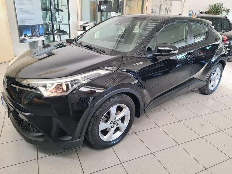 Toyota C-HR 1.8h E-CVT Business 2wd