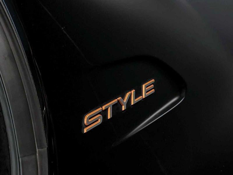 Peugeot 208 208 5p 1.2 Hybrid 100cv e-DCS6 Style