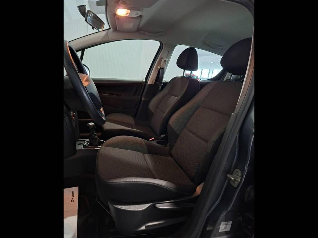 Peugeot 207 5 Porte 1.4 HDi X-Line