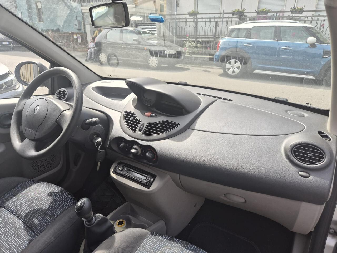 Renault Twingo 1.2 8V Confort ADATTA A NEOPATENTATI