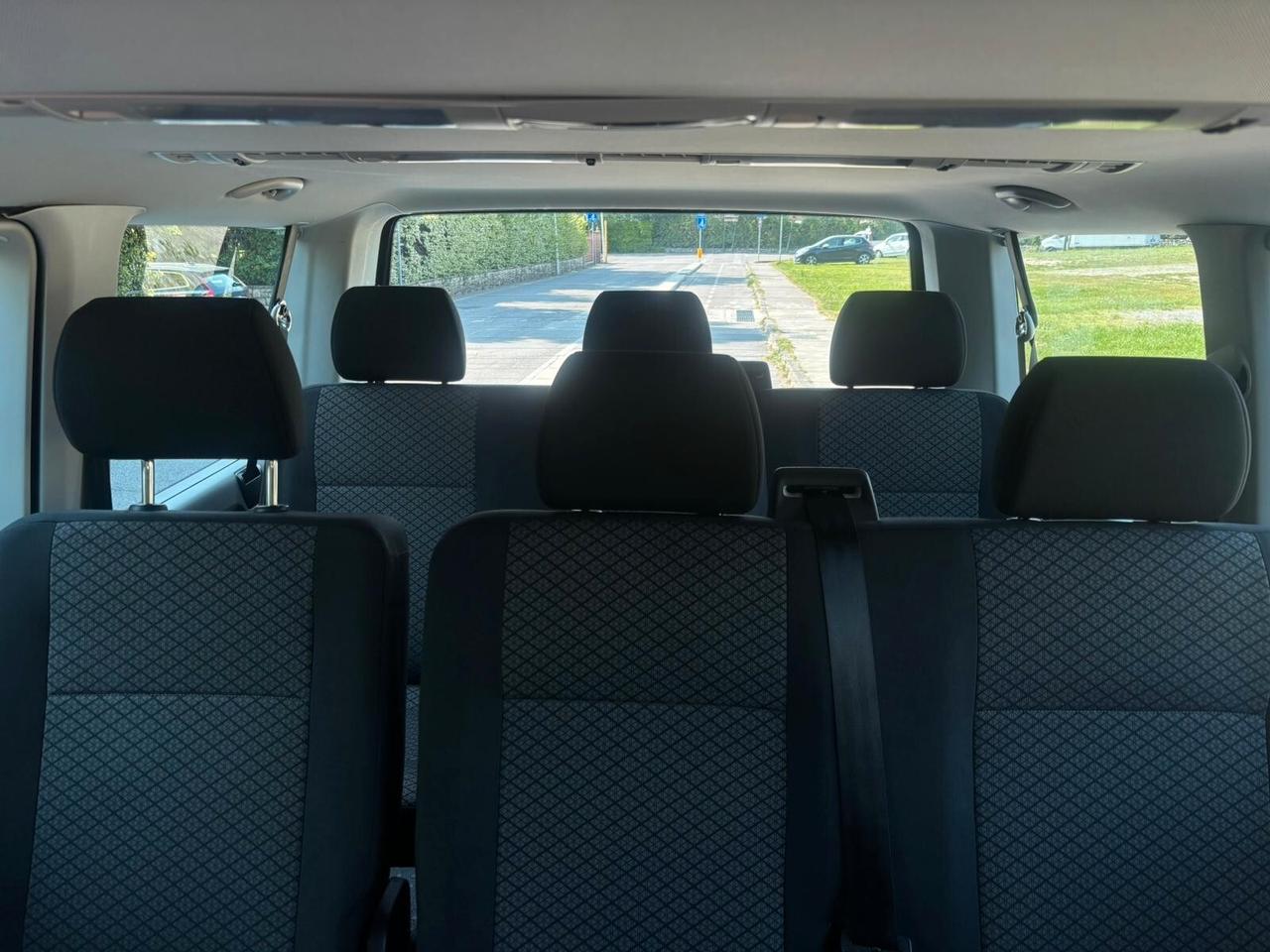 Volkswagen Caravelle 2.0 TDI 110CV PC 9 posti