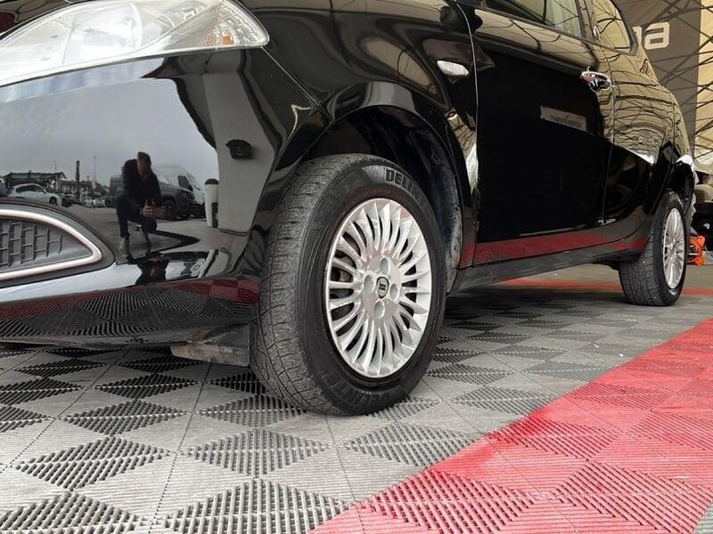 Lancia Ypsilon 0.9 Twinair 85cv metano Ecochic