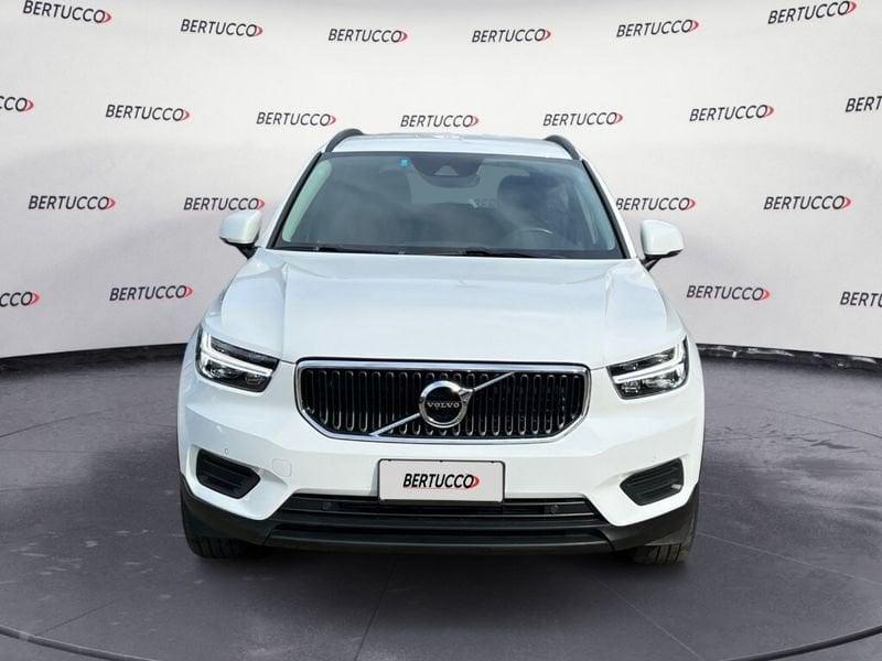 Volvo XC40 (2017-->) T2 Geartronic Momentum Core
