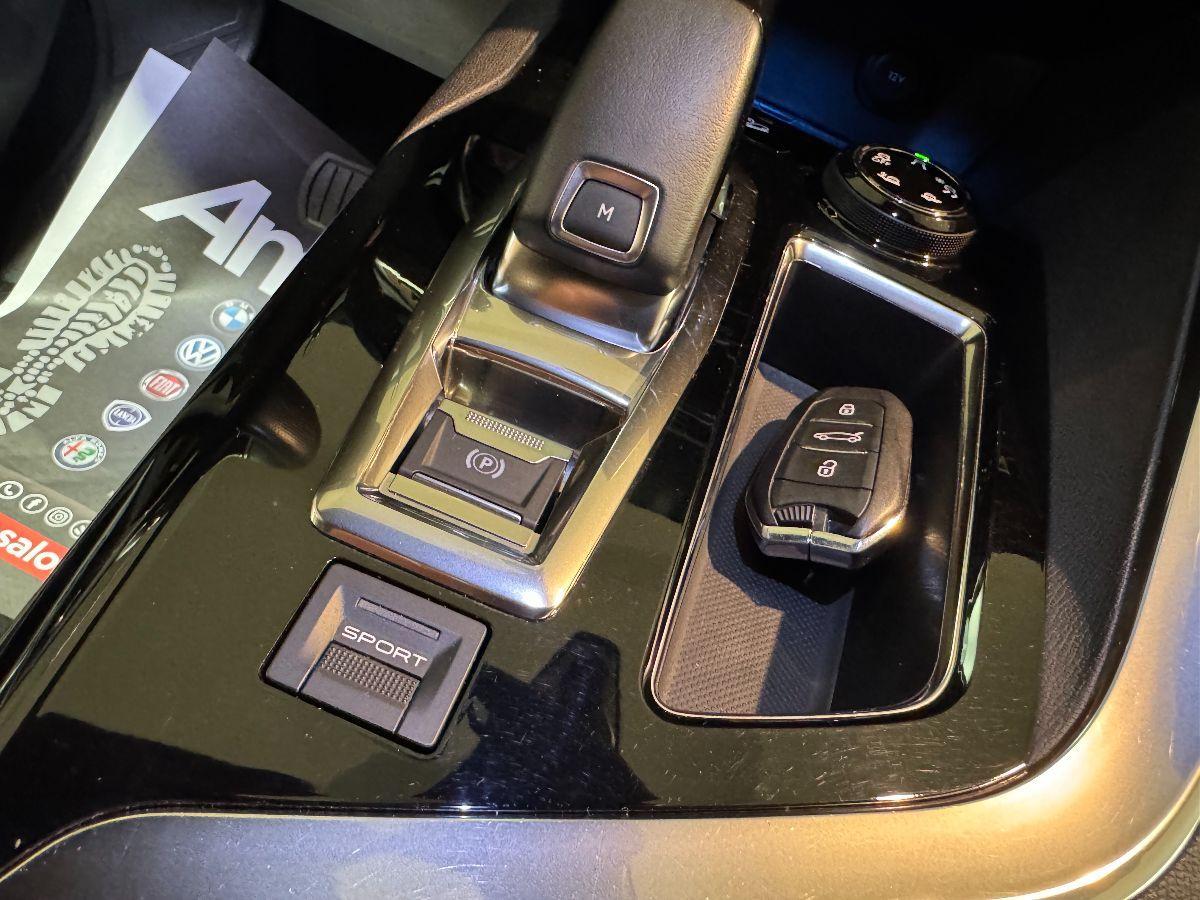 PEUGEOT 3008 BlueHDi 130 GT Line 2021 Bianco perla