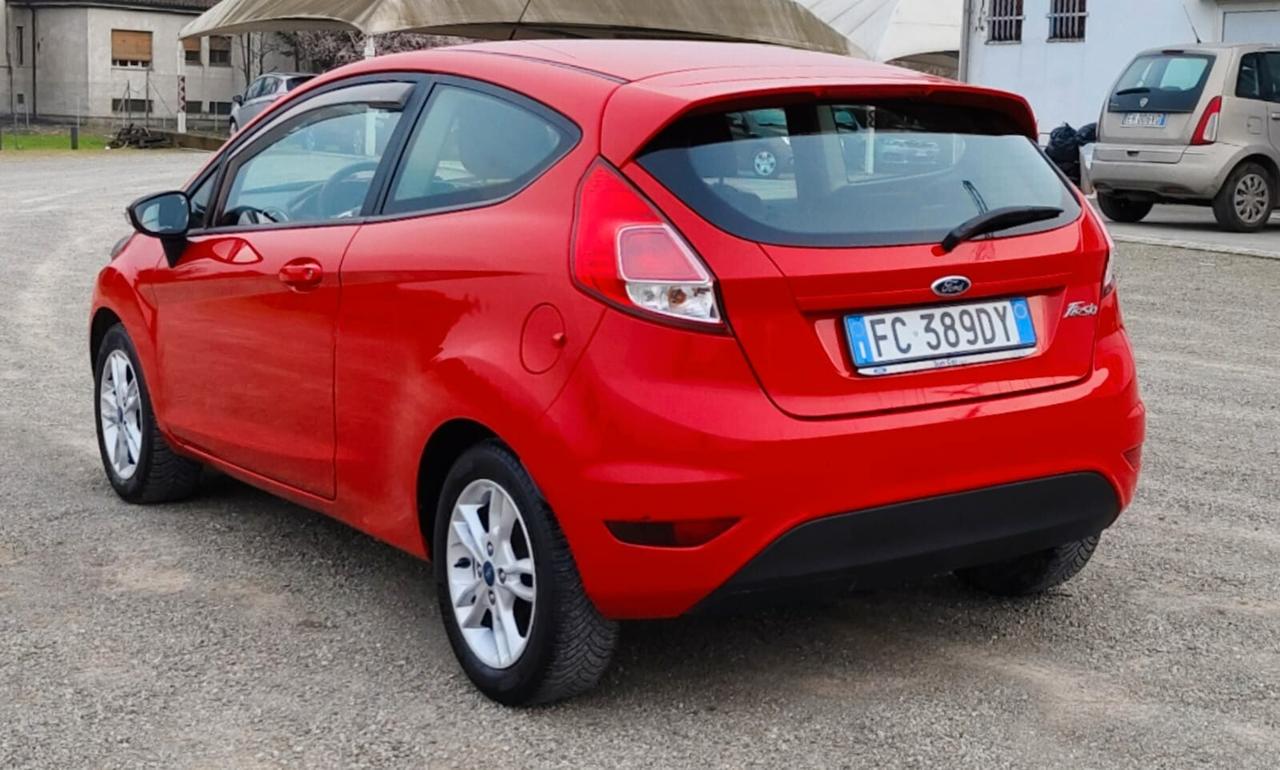 Ford Fiesta 1.2 60CV 3 porte Black & White Edition