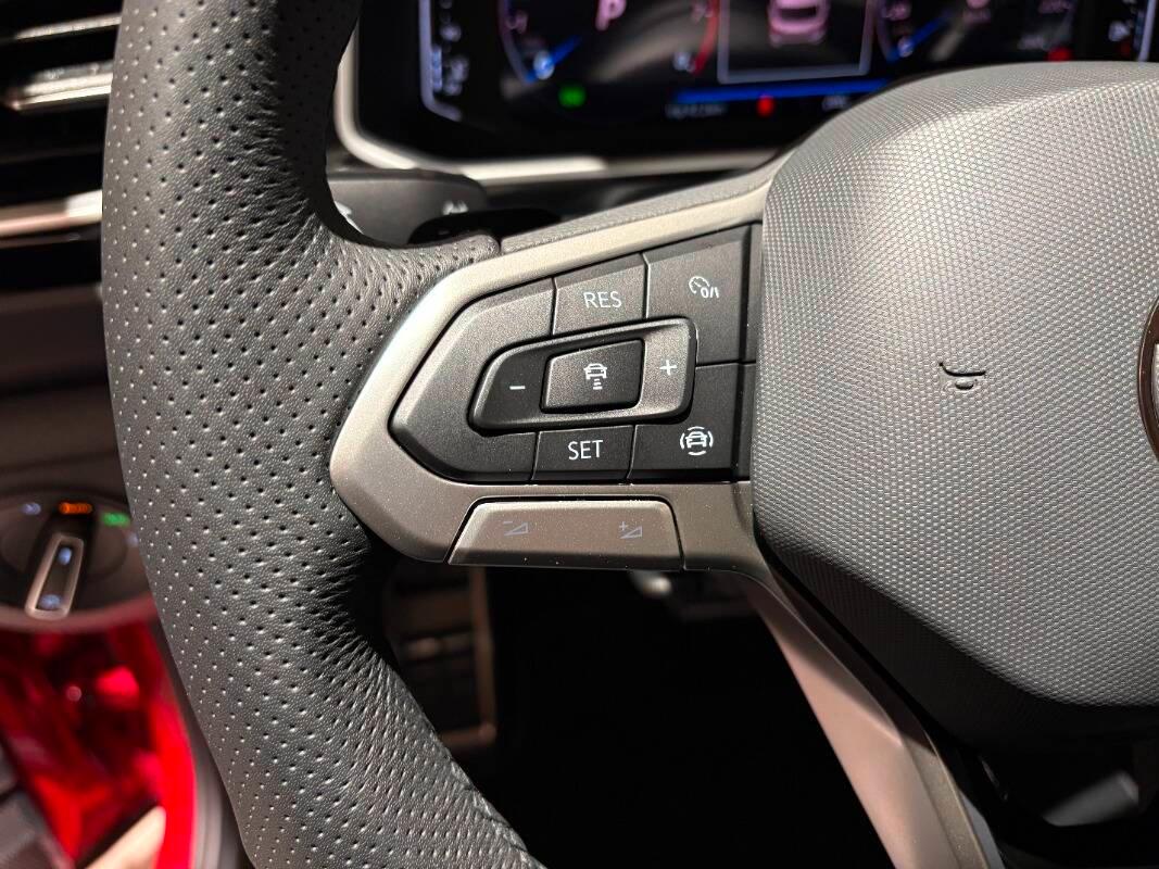 Volkswagen T-Roc 1.5 tsi R-Line dsg