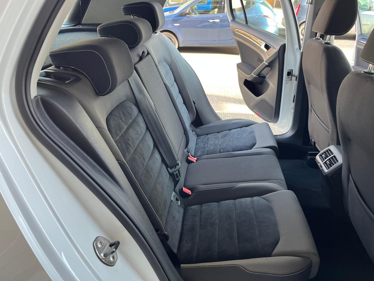 Volkswagen Golf 2.0 TDI 5p. Highline 150cv