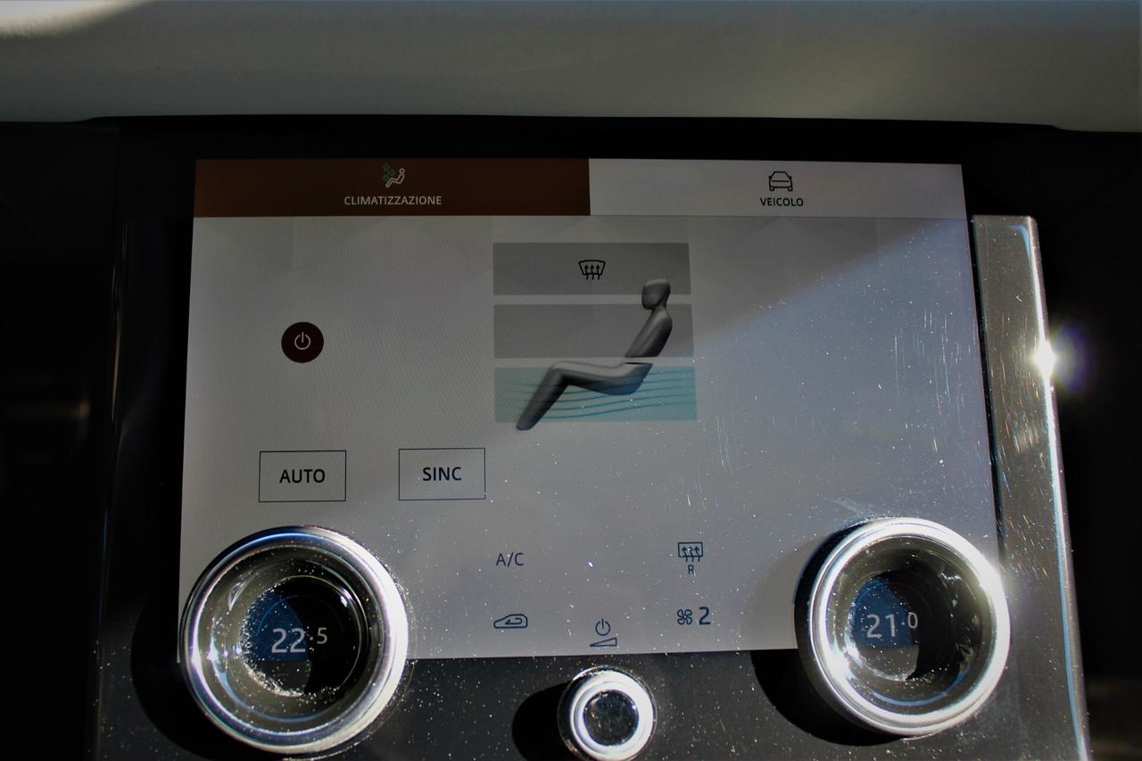 Land Rover Range Evoque 2.0D hybrid I4 163 CV AWD Auto R-Dynamic HSE