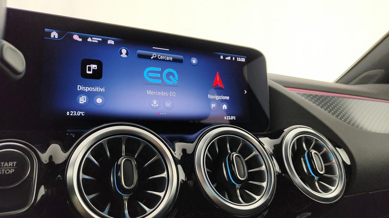 Mercedes-Benz EQA 300 4MATIC