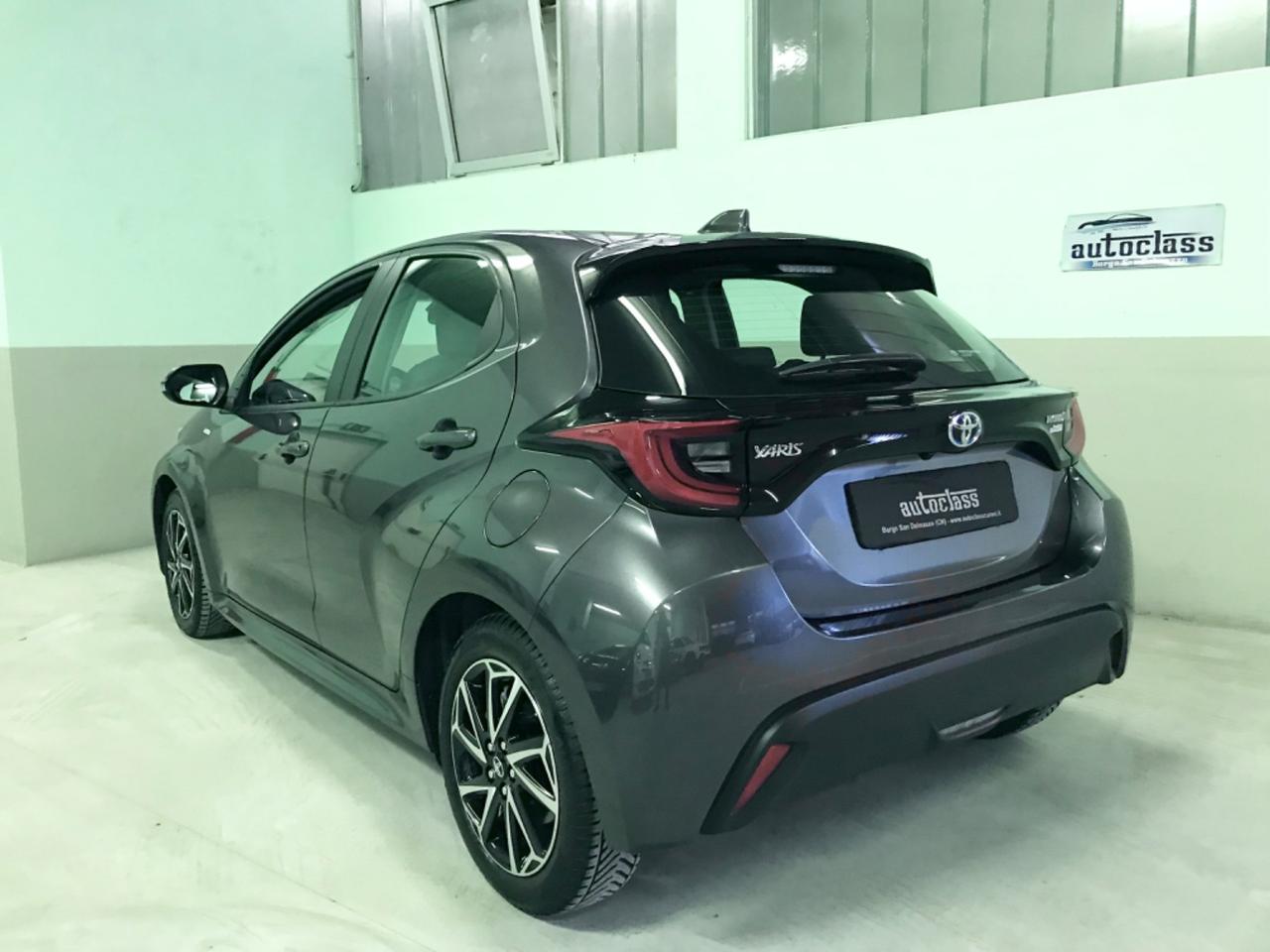 Toyota Yaris 1.5 Hybrid 5 porte Trend