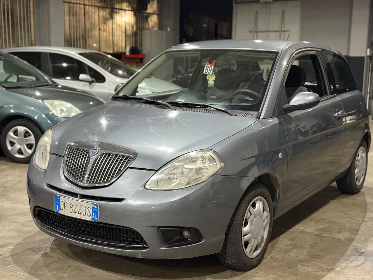Lancia Ypsilon 1.2 Argento